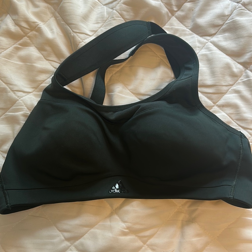 brand new adidas sports bra size xs